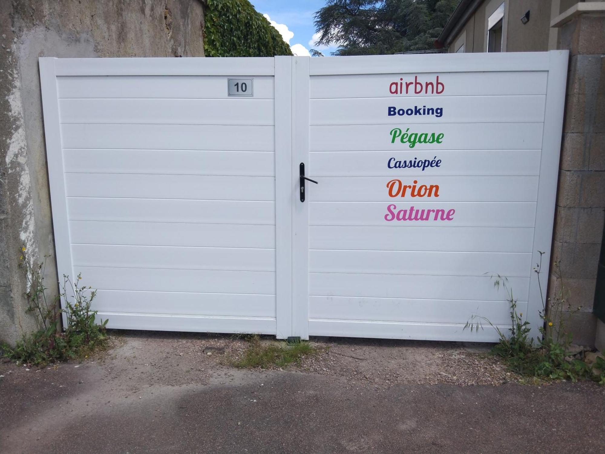 Saturne Appartement Fourchambault Buitenkant foto