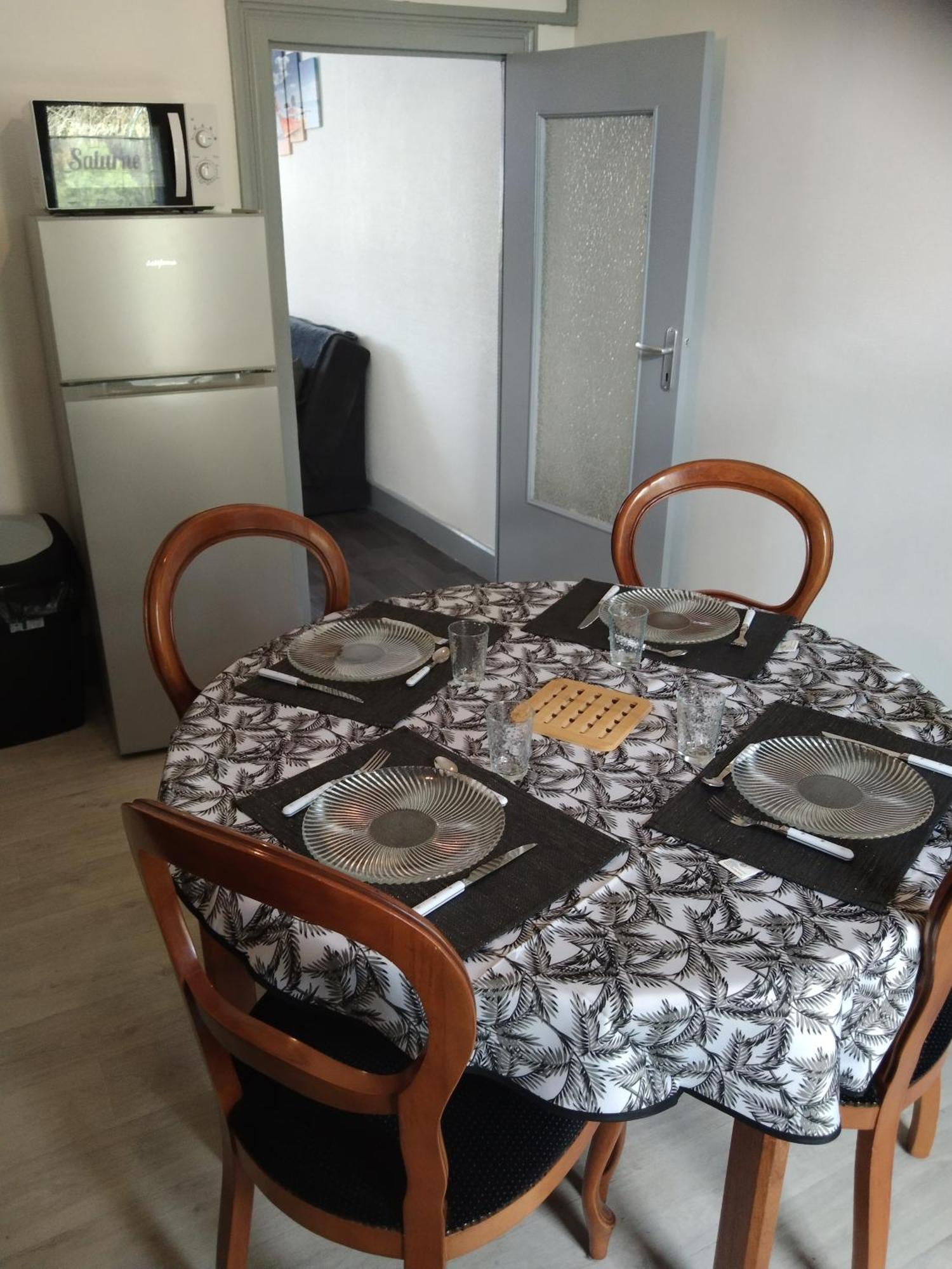 Saturne Appartement Fourchambault Buitenkant foto